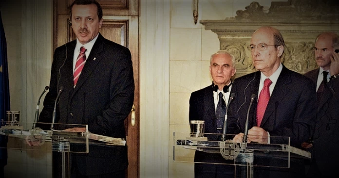 Το άρθρο-παρέμβαση Σημίτη – «Αποκαθήλωση» σημείο προς σημείο